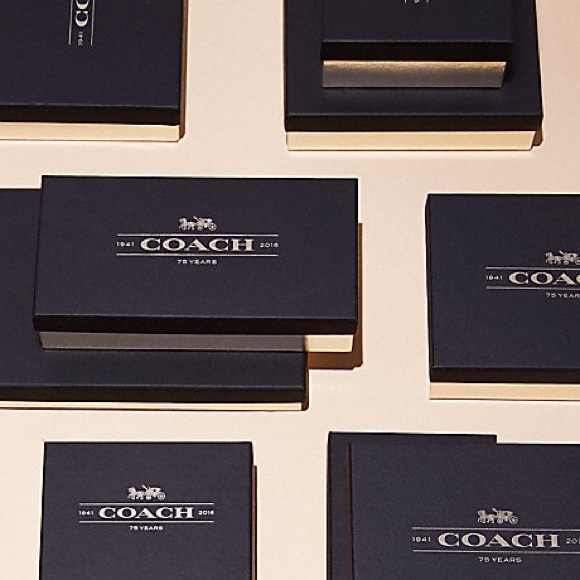 BOXED ACCORDION ZIP WALLET IN SMOOTH LEATHER - Picture 2 of 2